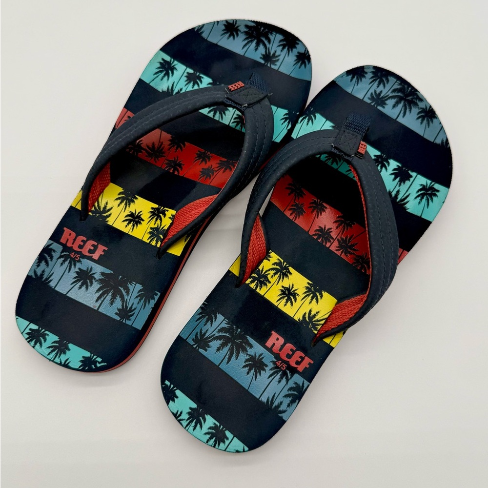 Reef Youth Flip Flops Size 4/5 Palm Tree Stripe Beach Sandals Kids